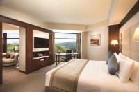 Executive King Suite Room with Club Benefits