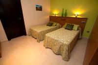 Studio (2 Adults)
