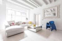 Unique 4 Storey House on Naviglio 4Bd, 4Bt - Bed and Breakfast Milaan