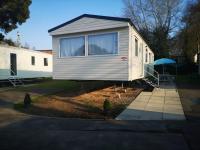 41 Orchard Bank, 3 bed, Rockley Park Poole - B&B