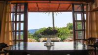 Apartamento clásico de 2 dormitorios con terraza y vistas al mar - Ático