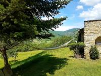 Charmant appartement dans corps de ferme AIGLUN - B&B