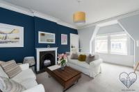 B&B North Berwick - Bright 2 bed apartment North Berwick High Street - Bed and Breakfast North Berwick