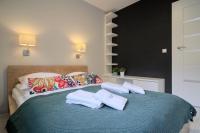 Luxury One-Bedroom Apartment with Sea View