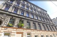 Modern 2Br Apartments - Full Kitchen - Schönbrunn Area - 15 Mins to City Center - Chambres d'hôtes Vienne