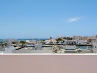 B&B Arrecife - Centric Home - Solarium Terrace - Sea Views - Bed and Breakfast Arrecife