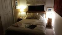 Deluxe Double Room with Shower