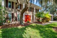 Tampa Bay Pool Home with Heated Pool - B&B Brandon