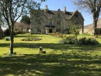 B&B Chippenham - The Manor Farm Alderton - Bed and Breakfast Chippenham