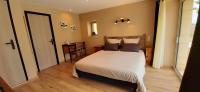 Chambre Lit Queen-Size - Vue sur Jardin