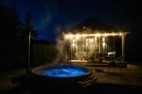 Gilė -'Virš Ąžuolų' - Forest SPA - Horses - Lake - Chalet - B&B Paplatelė