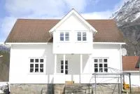 Comfortable house in quiet area - Bed and Breakfast Luster
