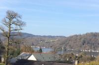 Great location, quiet yet 5 mins to Bowness centre with walks from the door and parking - B&B
