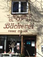 Baeckerei Mueller - große Unterkunft mit mid century Charme, zentral, sehr gut für Familien, privat, Stadt&Natur, Café im Haus - Chambres d'hôtes Heidenreichstein