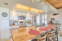 Modern Beachfront Condo with Pool and Beach Access! - Ferienwohnung South Padre Island