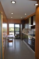 Apartamento frente ao mar com piscina de água salgada - B&B Quarteira