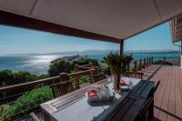 Oceanfront bungalow 3 br/2 ba, Wifi Fireplace: Guppy Huys - Ferienwohnung