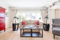 Landhaus Tinnumburg - B&B Westerland