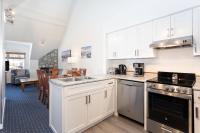 Condo, 1 Bedroom + Loft (Unit 305)