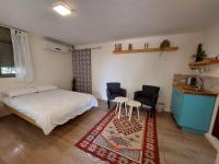 B&B Kfar Vradim - Cute guest room - Bed and Breakfast Kfar Vradim