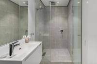 16 on Bree Luxury Apartments - Bed and Breakfast Kaapstad
