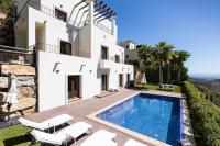 Luxury 4BR Villa - Benahavis Hills & Country Club - B&B Benahavís