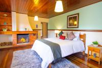 Apartamento Luxo com Hidromassagem Dupla e Vista para o Bosque