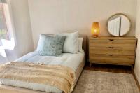 Young Olive - B&B Albury