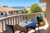 Appartamento con 1 Camera da Letto, Balcone e Vista Mare