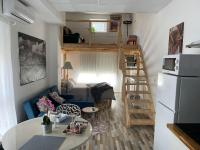Studio - Split Level