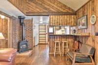 Cozy Log Cabin Escape In the Heart of Creede! - B&B