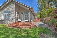 Deck and River Views Family Home in Grants Pass - B&B