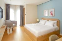 Kamer met Queensize Bed en Balkon