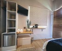  Double Room - Balcony Sea View 8