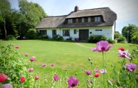 B&B Nieblum - Ferienhaus Ebbe und Flut, Terrassen-Whg - Bed and Breakfast Nieblum