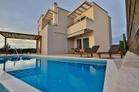 Villa Lomari - Ferienwohnung