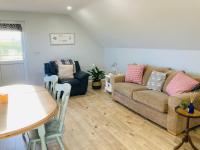 B&B Ballymena - The Loft at Number 84 - Bed and Breakfast Ballymena
