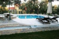 Tranquil Haven with Private Pool by Sea Sun - B&B Trýgonas