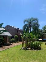 Bungalow with Garden View