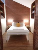 Three-Bedroom House with Twin Beds