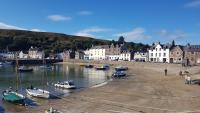 Stonehaven ground floor home with a spectacular harbour view. - B&B Stonehaven