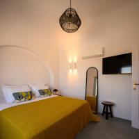 Caldera View Suite with Outdoor Hot Tub