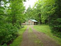 B&B Montreal - Grandpa Jim's Cabin - Bed and Breakfast Montreal