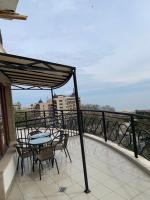 Sea Apartment 3bedrooms - Bed and Breakfast Zlatni Pyasatsi