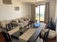 FLH Garajau Balcony with Pool - Chambres d’hôtes Caniço