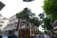 Hotel Trocadero, Отели - Риччоне