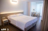 Studio Apartment with Terrace
