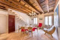 Élite Home stunning venetian apt. Close Accademia - B&B Venezia