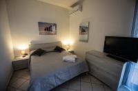 Camera Matrimoniale con Balcone e Vista Mare