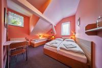 Triple Room with Bathroom